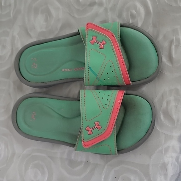 Under Armour Ignite Mint Green & Neon Pink Slide Sandals w/ Memory Foam Footbeds - Picture 5 of 9